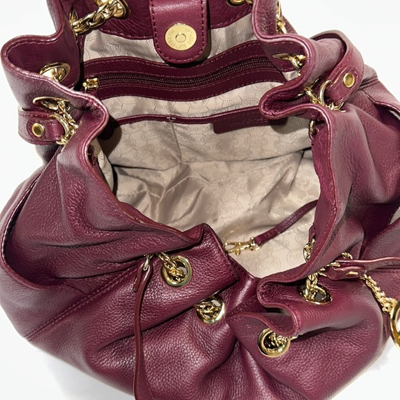EUC - Michael Kors Pebbled Leather Shoulder Bag, Large Merlot with Gold Accents - Picture 7 of 9